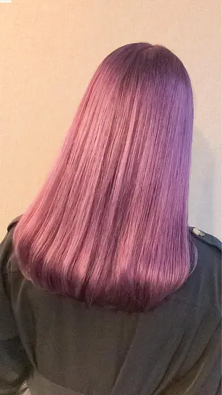 セミロング stylist ネネのヘアスタイル