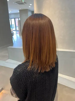 ミディアム 関 琴美のヘアスタイル