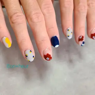 ネイル 宮口 紗子のネイルデザイン