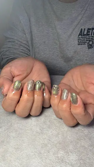 ネイル 三輪 彩美春のネイルデザイン