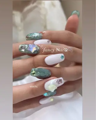 ネイル mochi.所属・mochi. nail🌿のネイルデザイン