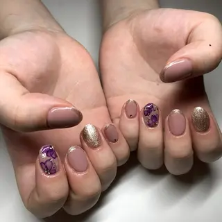 ネイル アトリエハーロウ所属・ネイリスト sakuraのネイルデザイン
