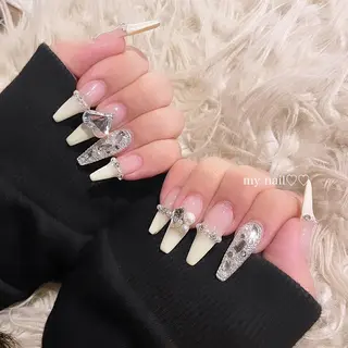 ネイル Roi〈ロワ〉 ayanaのネイルデザイン