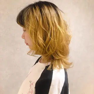 ミディアム カラー 雪本 愛のヘアスタイル