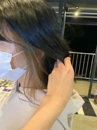 カラー natsune /レイヤーカットのヘアスタイル