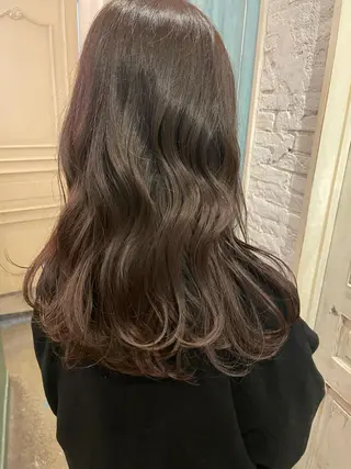 ロング カラー 大久保 詩月のヘアスタイル