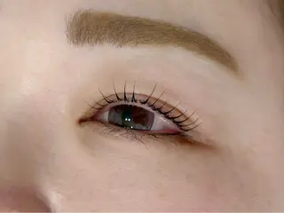 マツエク・マツパ Nail&Eyelash Rea所属・Rea🌈Coco 韓国風まつげパーマの眉毛・アイブロウイメージ