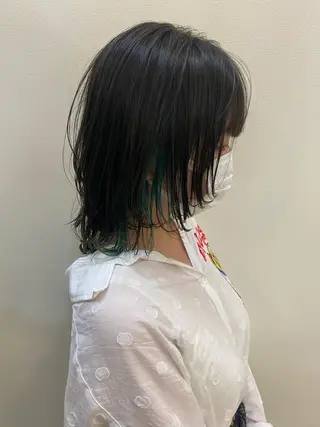 ミディアム ブリーチ/ウルフ ハッシュカット/石山のヘアスタイル