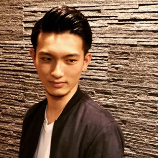 ミディアム 佐藤 康太のヘアスタイル