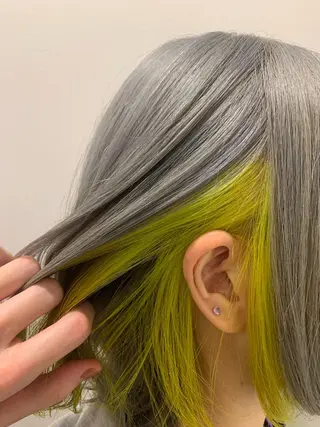 ショート カラー ハイトーン/ウルフ /小澤凌祐🦕のヘアスタイル