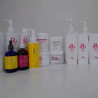 Beauty Salon Luana所属・Luanaまつパ脱毛 ハーブピーリング眉毛のマツエク・マツパデザイン