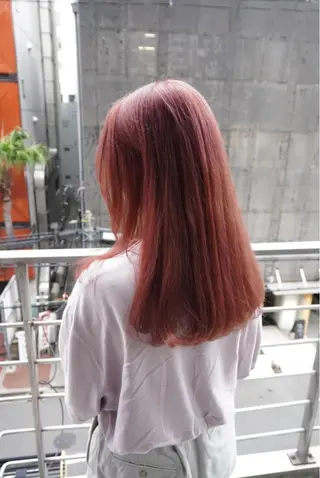 セミロング 佐々木 そらのヘアスタイル