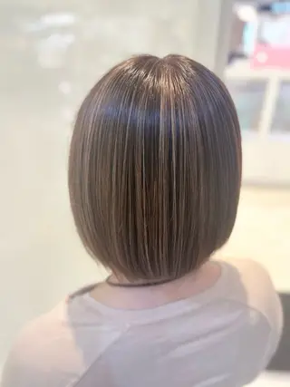 ショート カラー 艶質改善/縮毛矯正 ササキナツミのヘアスタイル