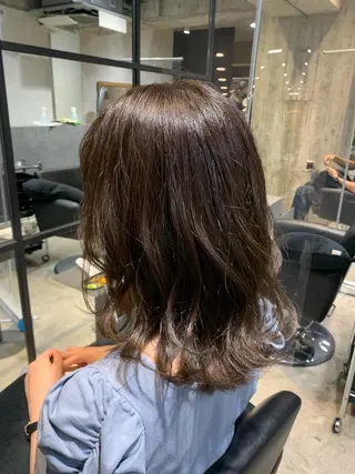 ミディアム カラー パーマ 🌈艶髪/髪質改善 新宿itouのヘアスタイル