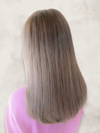 セミロング カラー HAIR&MAKE EARTH湘南台所属・三谷 朋世のヘアスタイル