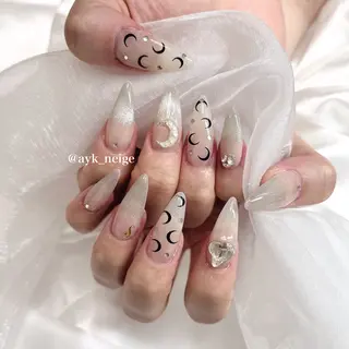 ネイル n'eige nail所属・大谷 綾香のネイルデザイン