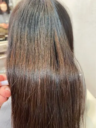 ロング 小磯 維織のヘアスタイル