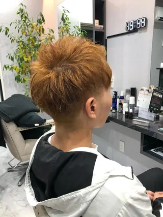 ショート カラー メンズ FAVORE 【ファヴォーレ】のヘアスタイル