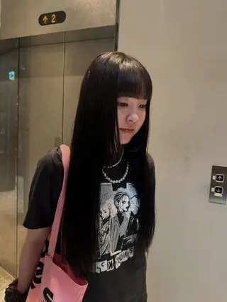 ロング カラー newi remi🖤のヘアスタイル