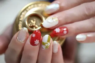 ネイル ママリンド　志村坂上店所属・しみ えんのネイルデザイン