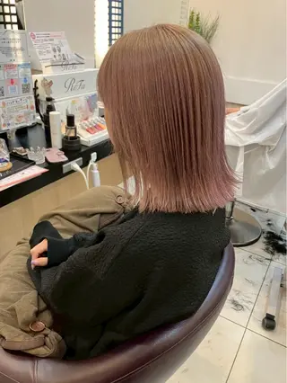 ショート カラー K:Ｒ鶴川所属・ブリーチカラー/鶴川 /ハイトーン/あいのヘアスタイル