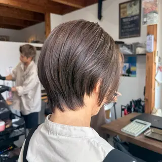 ショート イシイ ハルナ 🤍のヘアスタイル