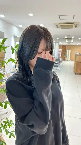 セミロング 黒木 彩未のヘアスタイル