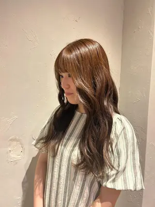 ロング カラー Lilly所属・成田 智彩のヘアスタイル