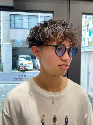 ミディアム パーマ メンズ FM【エフエム】HAVANA所属・💈圧倒的メンズ特化 明大前美容師💈のヘアスタイル