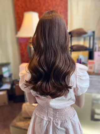ロング カラー olino/西田辺 エフェクトブリーチのヘアスタイル