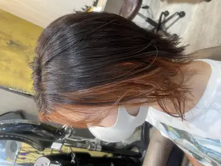 カラー セミロング 嶋村夏実🌼レイヤー 🌸白髪ぼかしのヘアスタイル