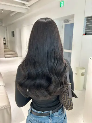 カラー カミヤマ サヤカのヘアスタイル