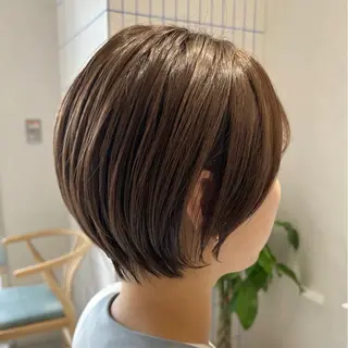 ショート カラー Legit 海老名所属・髪質改善💫カラー/ 縮毛矯正✨特化美容師のヘアスタイル
