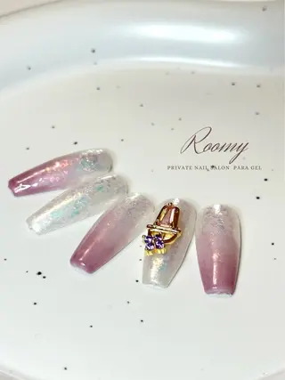 ネイル nail salon Roomy 竹ノ塚所属・nail salon Roomy 竹ノ塚のネイルデザイン