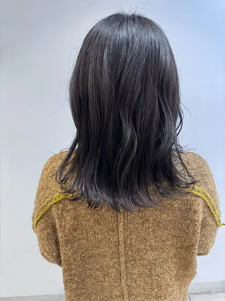 セミロング カラー 🐺ウルフ× ハイトーン🐺MOEのヘアスタイル