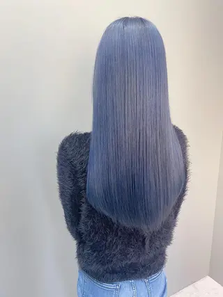 ロング カラー ikuma/ ミルクティーのヘアスタイル