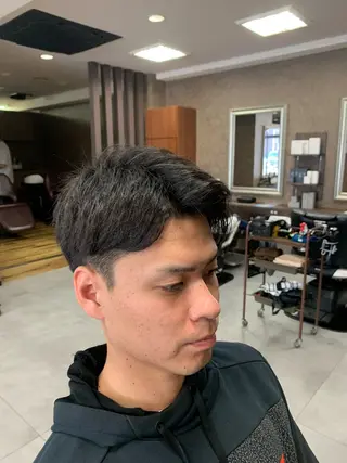 メンズ バーバーショップ涼桜新町店所属・田中大 パーマ/メンズカットのヘアスタイル