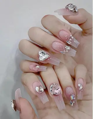 ネイル 🤩 Yuliaユリアのネイルデザイン