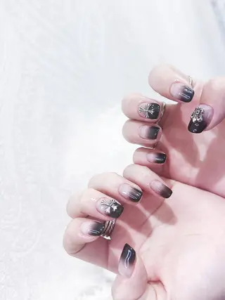 ネイル Ubuntu🎀 ネイルサロン✨のネイルデザイン