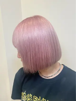 ショート カラー Ami ブリーチ/ハイトーンのヘアスタイル