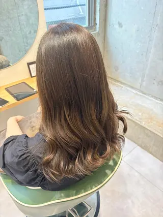 ミディアム カラー 池野 琴乃のヘアスタイル