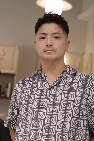 メンズ YinYang所属・川﨑 章弘のヘアスタイル