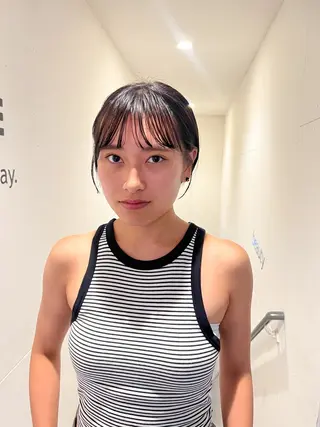 ショート カラー ニーナ/MONIQA /ハイトーンカラーのヘアスタイル