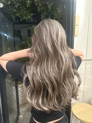 ロング Dimo＆所属・レイヤーカット 🐶ダイスケ🐶のヘアスタイル