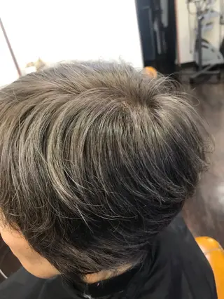 ショート カラー 桧山 真のヘアスタイル