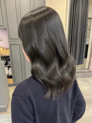ミディアム カラー 💚色落ちまで可愛い 髪質改善カラーゆうまのヘアスタイル