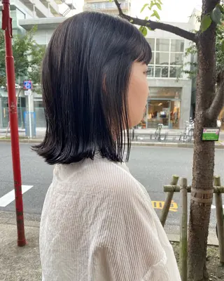 ミディアム sea's所属・ヒラカホ/矢場町/ ブリーチ/似合わせのヘアスタイル