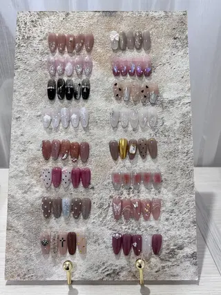 ネイル Amira アイラッシュのマツエク・マツパデザイン