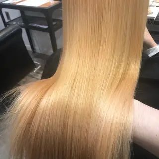 ロング パーマ ハイトーンカラー が絶対可愛い✨泰聖✨のヘアスタイル