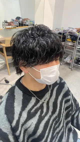 パーマ メンズ fifth 安次富　泰雅のヘアスタイル